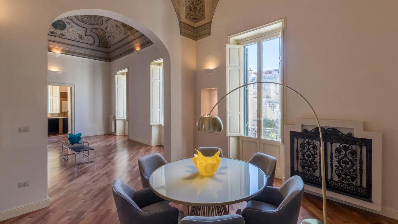 Apartamento Palazzo Acquaviva - Il Giardino Sospeso Lecce Exterior foto